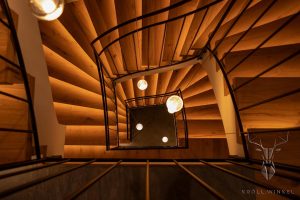 Kröll.Winkel chalet projekt Küche Treppe