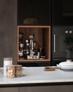 Coffee Corner Nussholz Küche