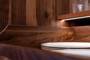 Walnussholz Schublade edel Küche