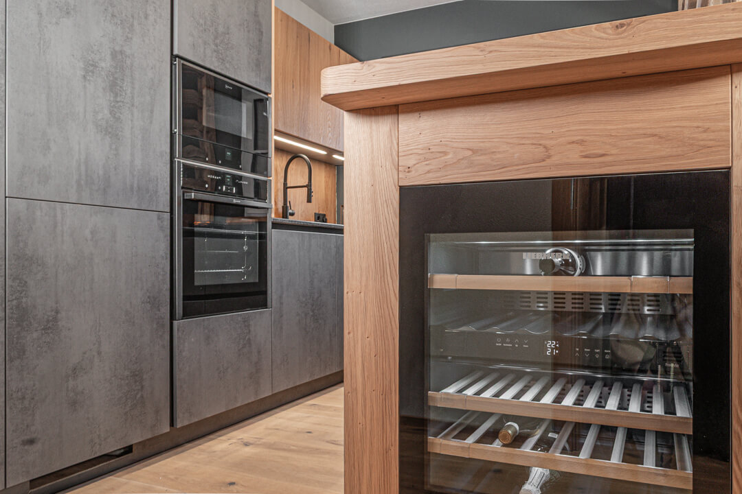 Chalet Küche mit Weinkühler