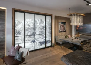 Beleuchtete Interieur Foto Trennleinwand mit Berg- und Schneelandschaft