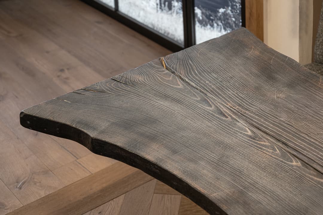 Japanisch verkohlter Holztisch